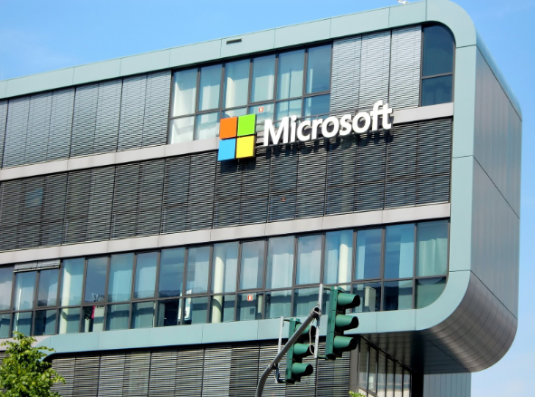 マイクロソフト　決算